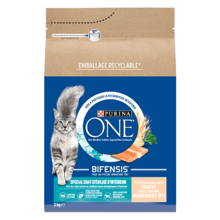 Purina® ONE® - Croquettes pour Chat Stérilisé d'Intérieur à la Truite et aux Céréales Complètes
