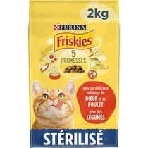 FRISKIES® STÉRILISÉ Croquettes pour Chat stérilisé avec un délicieux mélange de Bœuf et de Poulet avec des Légumes