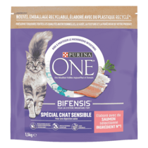 Purina ONE® - Croquettes pour Chat Sensible au Saumon et au Riz