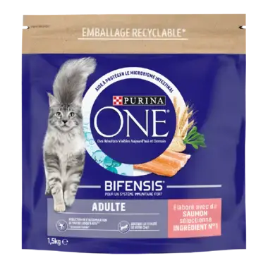 Purina ONE® - Croquettes pour Chat Adulte au Saumon et aux Céréales 1.5kg