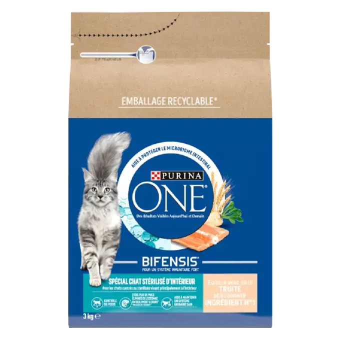 Purina ONE® - Croquettes pour Chat Stérilisé d'Intérieur à la Truite et aux Céréales Complètes